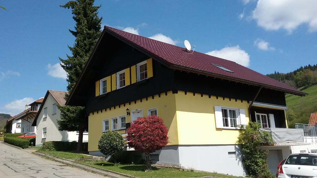 Ferienwohnung Am Siegelbaechle Mit E-Bikes Vermietung Гутах-им-Брайсгау Экстерьер фото